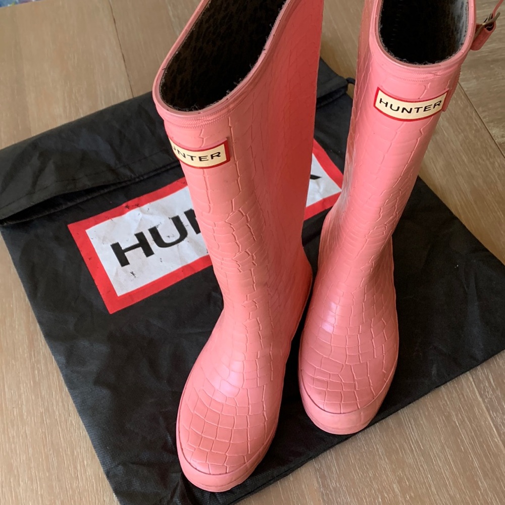 Hunter rain boots, tall, croc embossed, size girls 8, Round toe, block heal.
